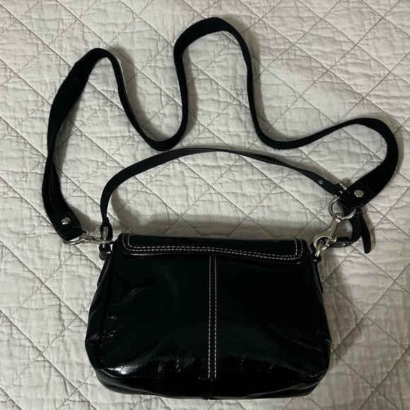 Coach Black Patent Leather Handbag Purse Penny Turn Lock Very Clean - Picture 4 of 6